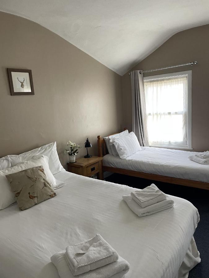 White Hart Hotel Wiveliscombe Phòng bức ảnh