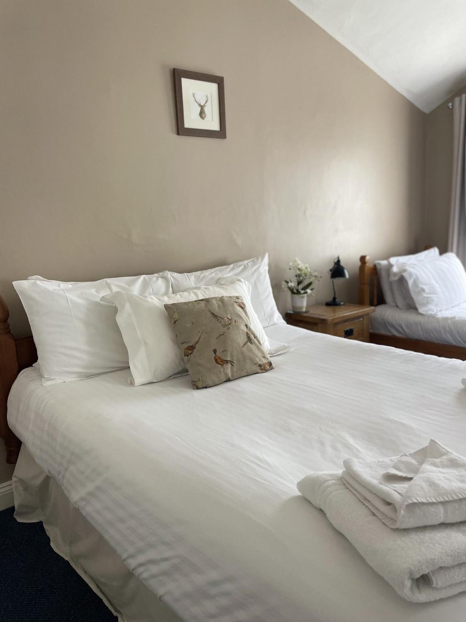 White Hart Hotel Wiveliscombe Phòng bức ảnh